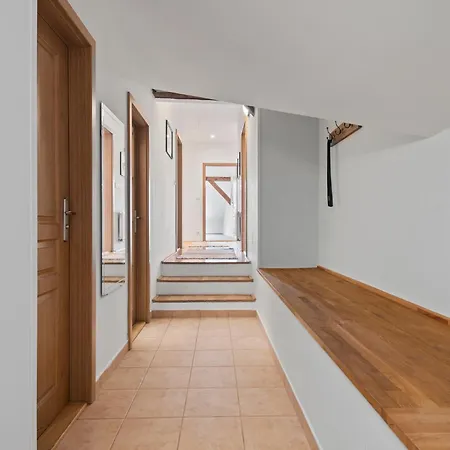 Appartamento Vintage Apts In Heart Of By Michal&friends