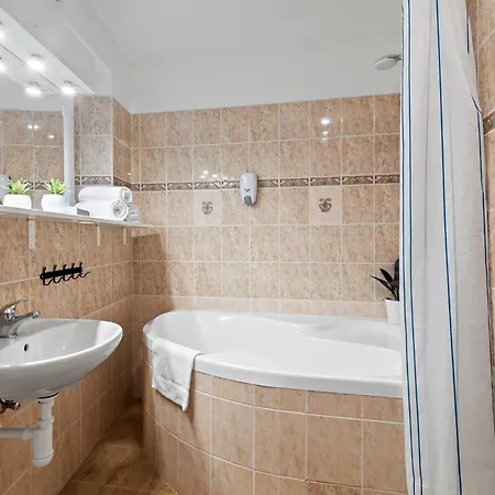 Appartamento Vintage Apts In Heart Of By Michal&friends